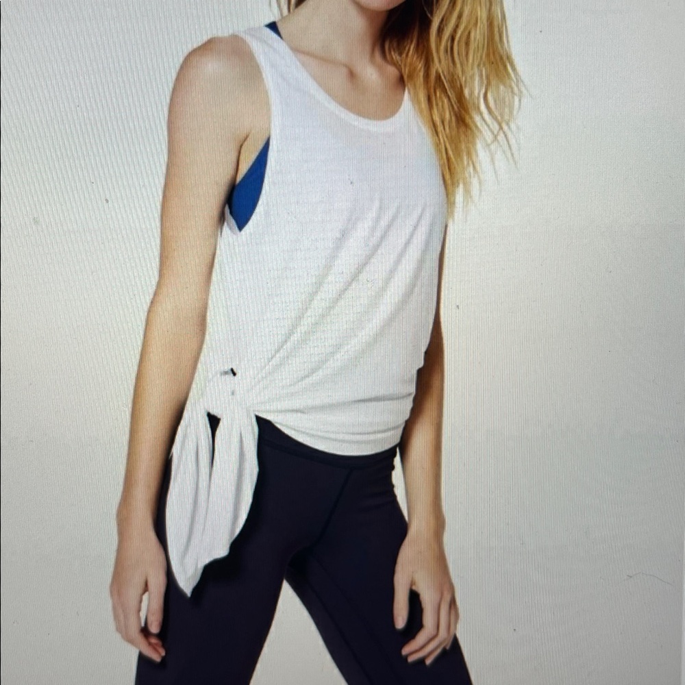 lululemon athletica White To the Point Tank 8